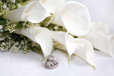 ’Tis The Wedding Flower Seasons