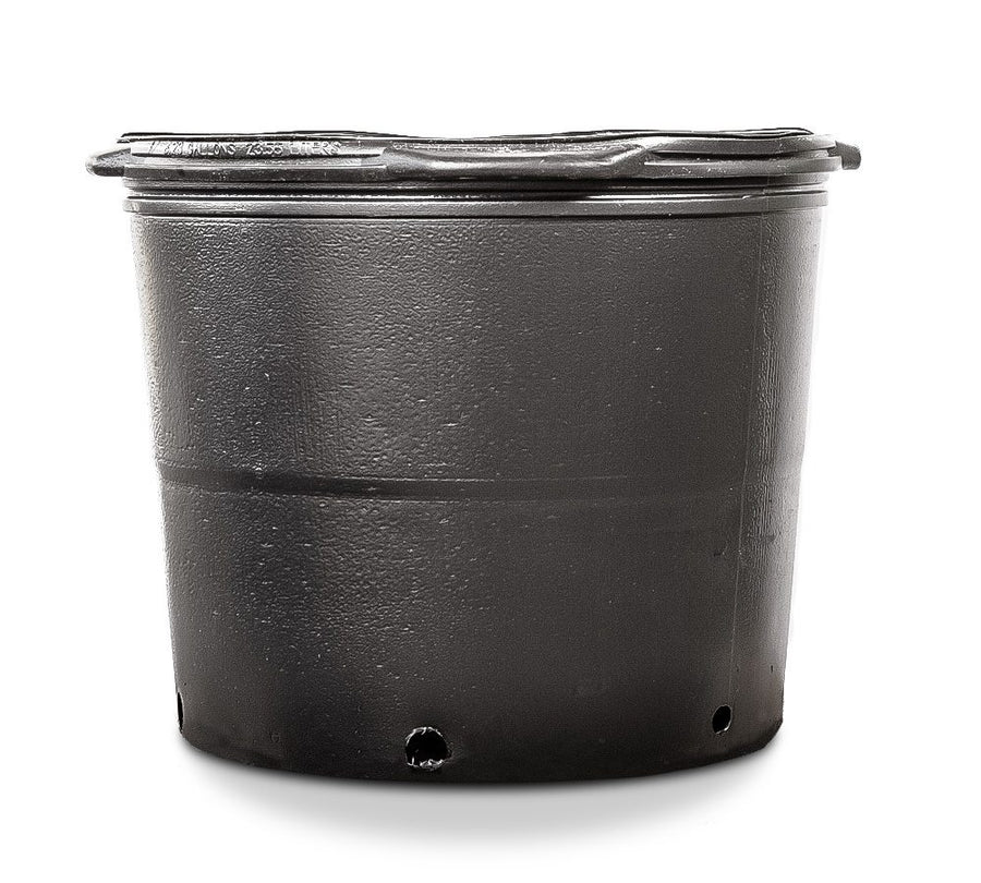 7 Gallon Plastic Pots